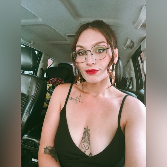 Meet your Posher, Autumn - Picture 1 of 1